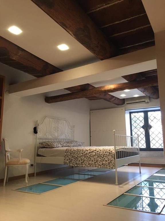 Apartament Loft In Palazzo Trina 1600D.C. Neapol Zewnętrze zdjęcie